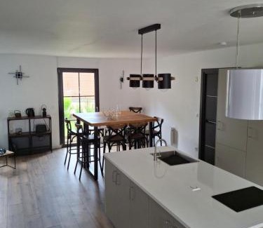 Cuise-la-Motte House | La maison d'à côté Chambre 2