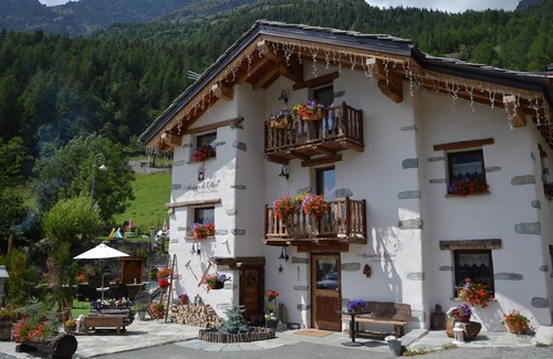 Bionaz Ski Chalet | La Maison d'Antan, a Charming Lodge with SPA