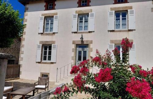 Burgnac House | La maison d'eugenie