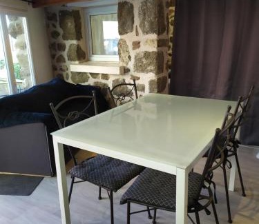 Polignac Apartment | La maison D'Orée
