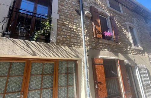 Tulette Apartment | la maison d oscar