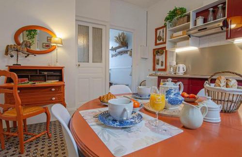 Estissac House | La Maison D'Othe