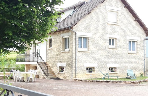 Donzy House | La Maison de Blanc Gateau