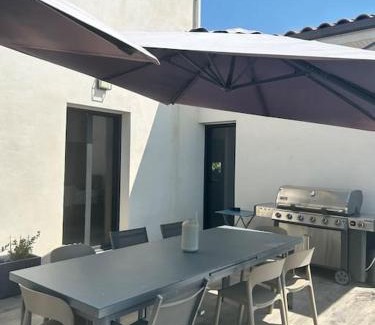 Arles Villa | La Maison de Famille