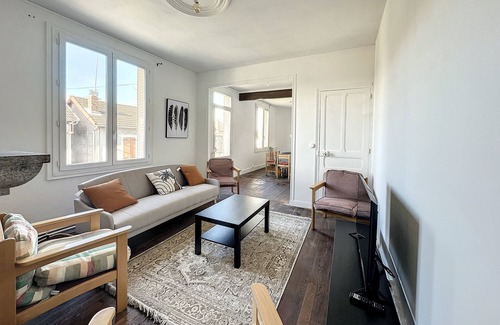 Bourganeuf House | La Maison de Fayza