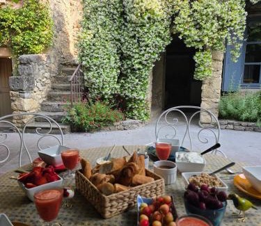Beaumont-du-Ventoux Bed & Breakfast | La Maison de Piolon