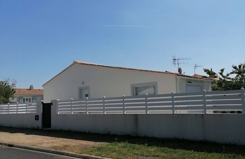 Longeville-sur-Mer House | la Maison des Roses