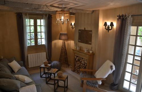 Moustiers-Sainte-Marie House | La Maison de Moustiers