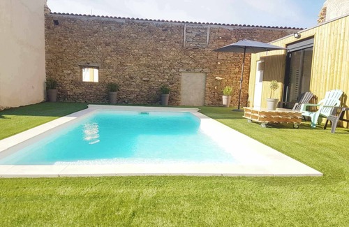 Peyrat-de-Bellac House | La maison de l'Anglaise - Gîte sleeps 15