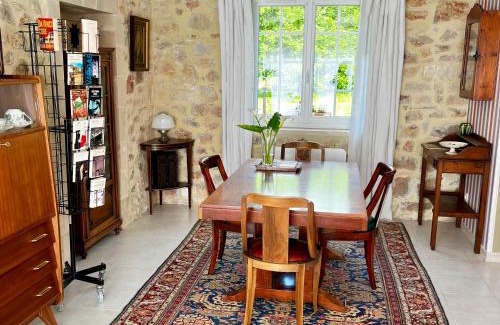 Golleville Bed & Breakfast | La Maison de la Hulotte
