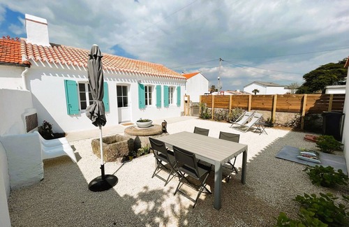 Barbatre House | La Maison de Léna - 500m from the beach
