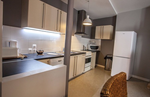 Cajarc Apartment | La Maison de Lise - Downtown apartment with private pool - 4 people