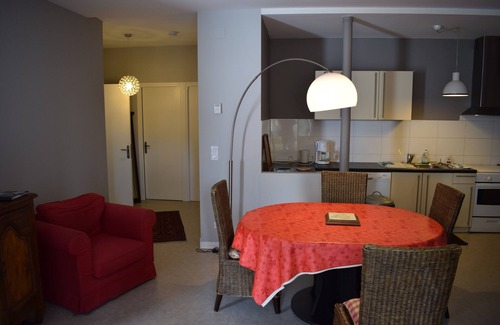 Cajarc Apartment | La Maison de Lise - Downtown apartment with private pool - 4 people