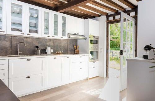 Beauvais Apartment | La maison de Michel