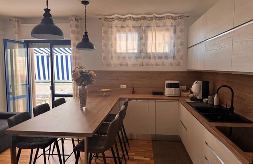 Lido House | La Maison de Monique