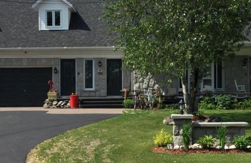Victoriaville House | La Maison des Éboulis