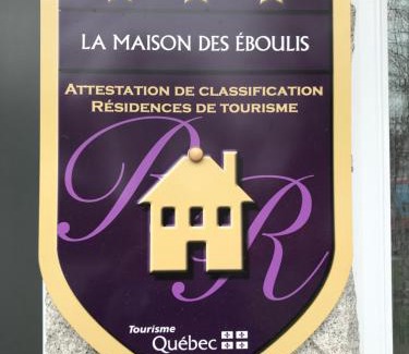 Victoriaville House | La Maison des Éboulis