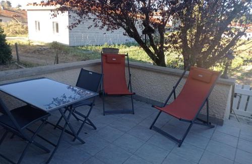 Bas-en-Basset Apartment | La maison des Bananiers