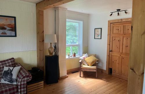 L'Anse-Saint-Jean House | La maison des Coteaux