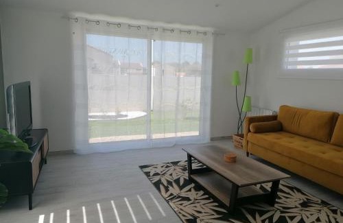 Longeville-sur-Mer House | La Maison des Roses