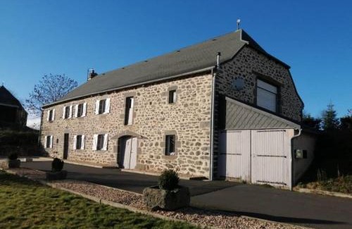 Cussac House | LA MAISON DES HIRONDELLES