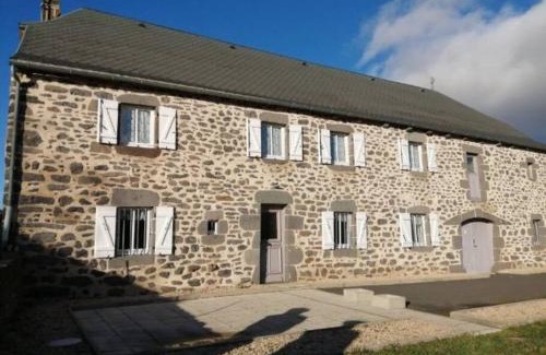 Cussac House | LA MAISON DES HIRONDELLES