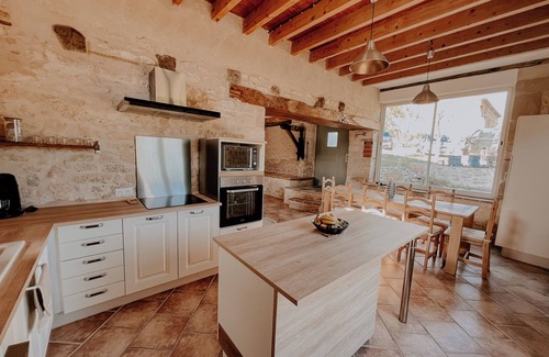 Orban House | La Maison des Pierres Blondes, vacation home in the countryside!