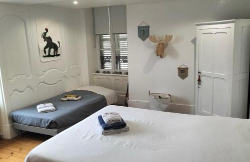 Falaise House | La maison des Remparts