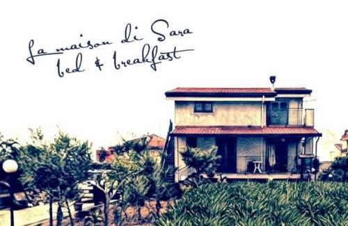 Santa Maria la Carita Bed & Breakfast | La Maison di Sara