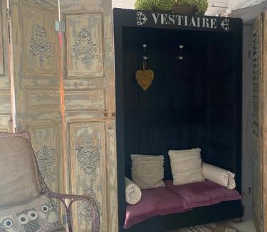 Thiel-sur-Acolin Bed & Breakfast | La Maison du Bonheur