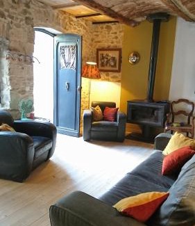 Aigueze House | La maison du brocanteur