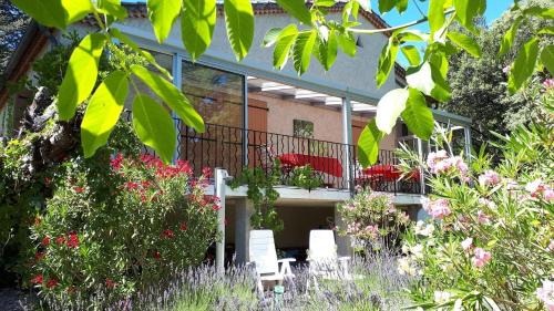 Aubres Villa | la maison du colonel