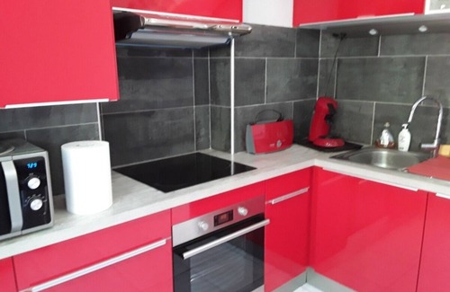 Lacapelle-Viescamp House | LA MAISON DU PECHEUR 30 m from LAKE CANTAL AUVERGNE SAINT ETIENNE CANTALES