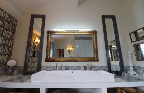 Vence Bed & Breakfast | La Maison du Frene