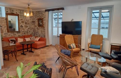 Saint-Jean-de-Luz City Center House | La maison du jardin