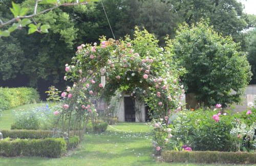 Sainte-Solange Bed & Breakfast | La Maison du Potager de Mazières