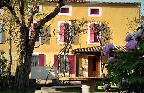 Saint-Gauderic House | La Maison du Soleil