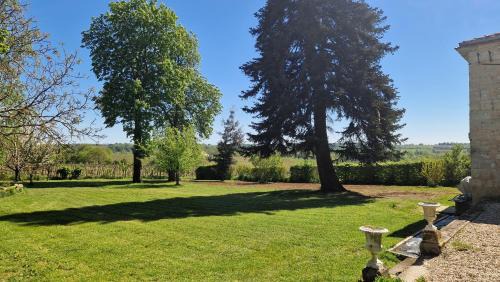 Saint-Ciers-de-Canesse Bed & Breakfast | La Maison du Séguy