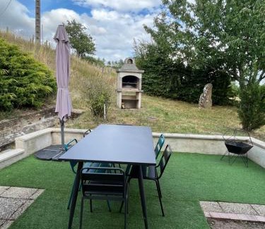 Saint-Marcelin-de-Cray House | La maison de Command