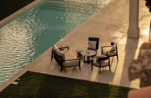 Grignan House | La Maison - Grignan Village-center house ideal for groups.
