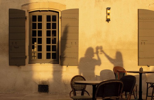 Grignan House | La Maison - Grignan Village-center house ideal for groups.