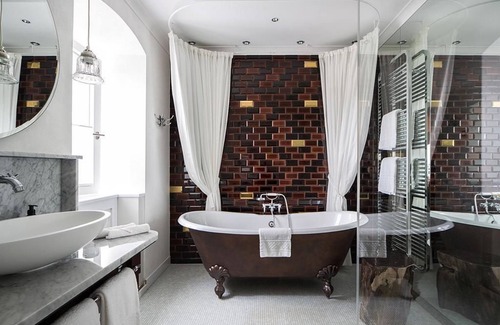 Saarlouis Hotel | LA Maison Hotel