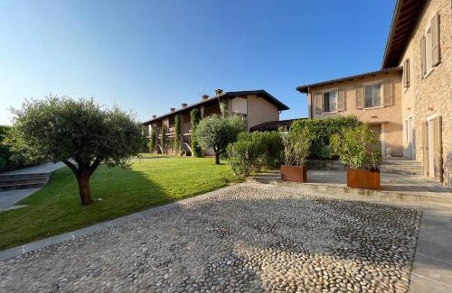 Colombaro Apartment | La Maison in Franciacorta