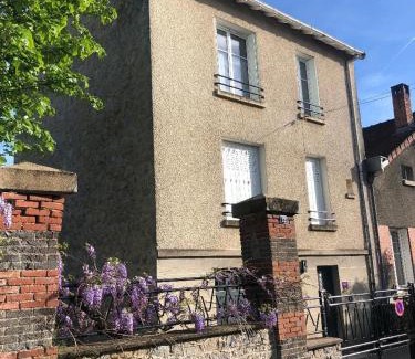 Limoges House | La maison Janisse - gîte en centre-ville avec jardin