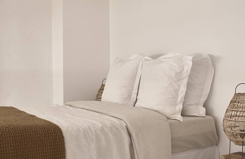 Aulas Bed & Breakfast | La Maison Odette Chambre D'hotes