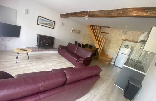 Aulnay House | La Maison Saint Pierre, Aulnay