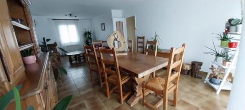 Montois-la-Montagne House | La maison verte