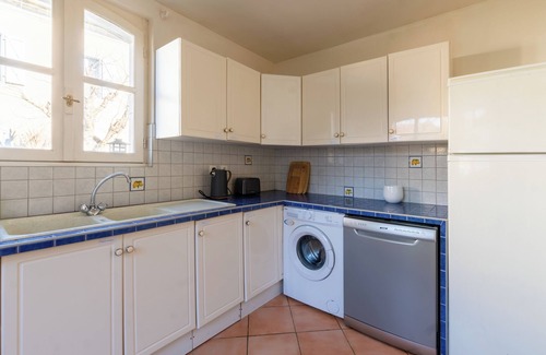 Ossun House | La Maison Vergès - 3 bedrooms - large living room - small garden