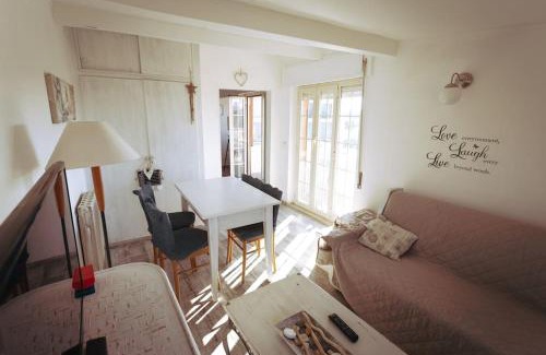 Passo Oscuro Apartment | La Maisonette di Eliana - free parking