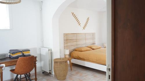 Tournai House | La Maisonnette - 2 chambres, parking, jardinet & calme